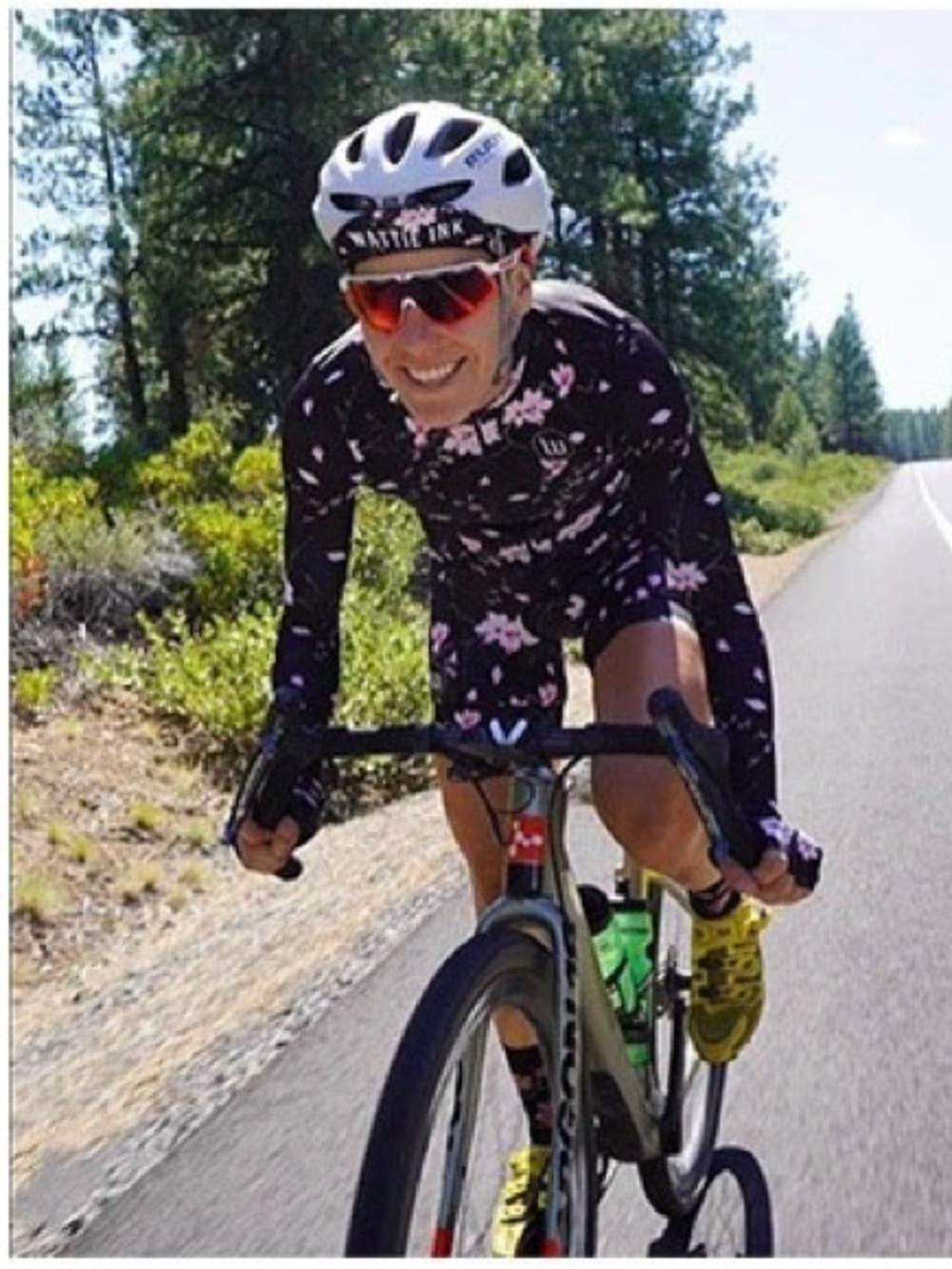 WATTIE INK Hana Collection Triathlon Suit L top M shorts